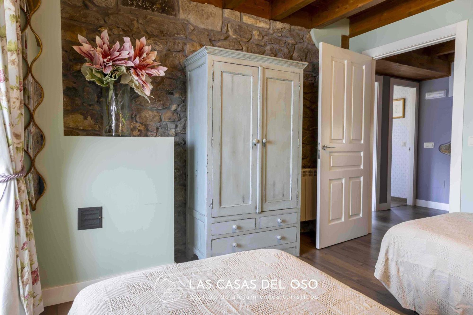 El Mirador De San Trocaya - Las Casas Del Oso Villamarcel Экстерьер фото