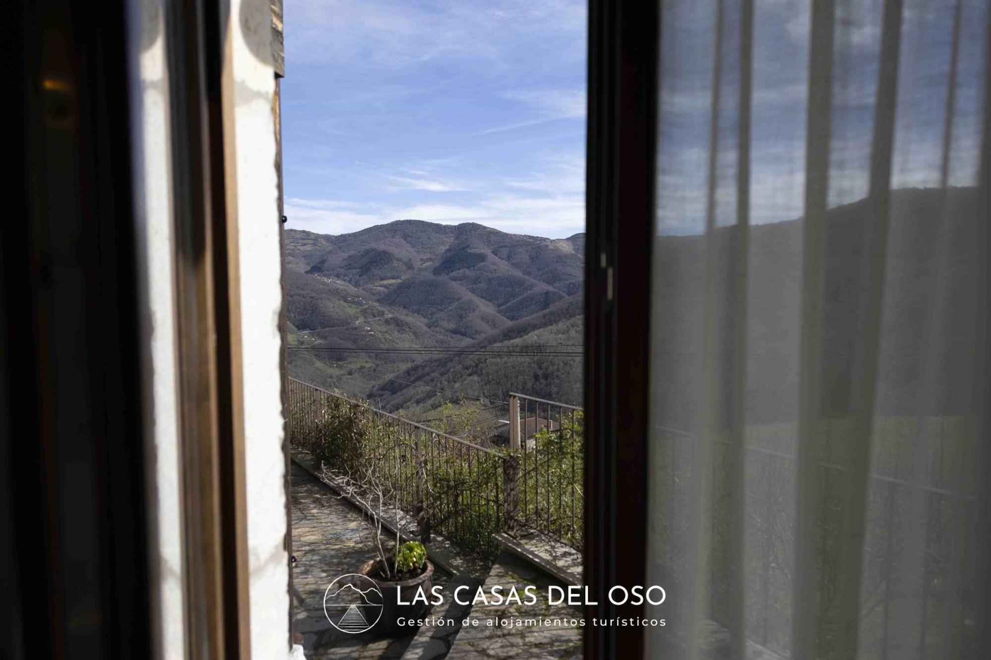 El Mirador De San Trocaya - Las Casas Del Oso Villamarcel Экстерьер фото