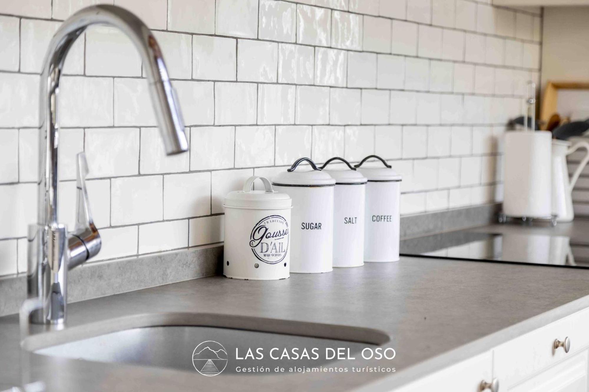 El Mirador De San Trocaya - Las Casas Del Oso Villamarcel Экстерьер фото
